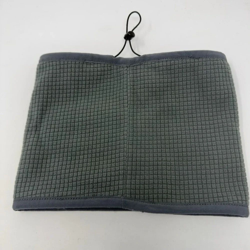 Nike Reversible Fleece Neck Warmer Gaiter Black Grey Waffle Grid Adjustable‎
